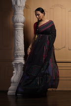 Tajmahal-The Iconic Beauty of Black Jamdani Saree