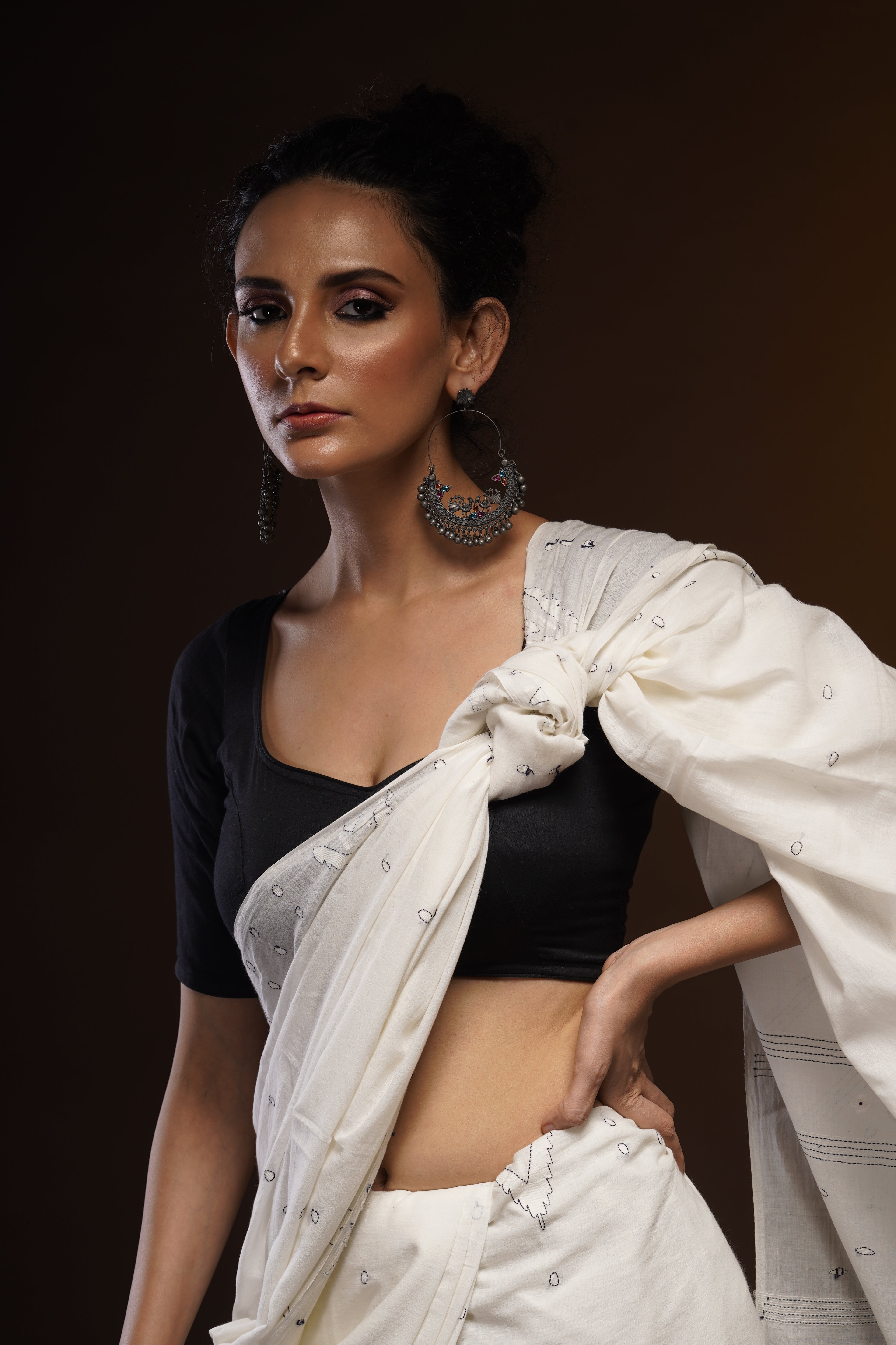 Handwoven White  Jamdani Saree