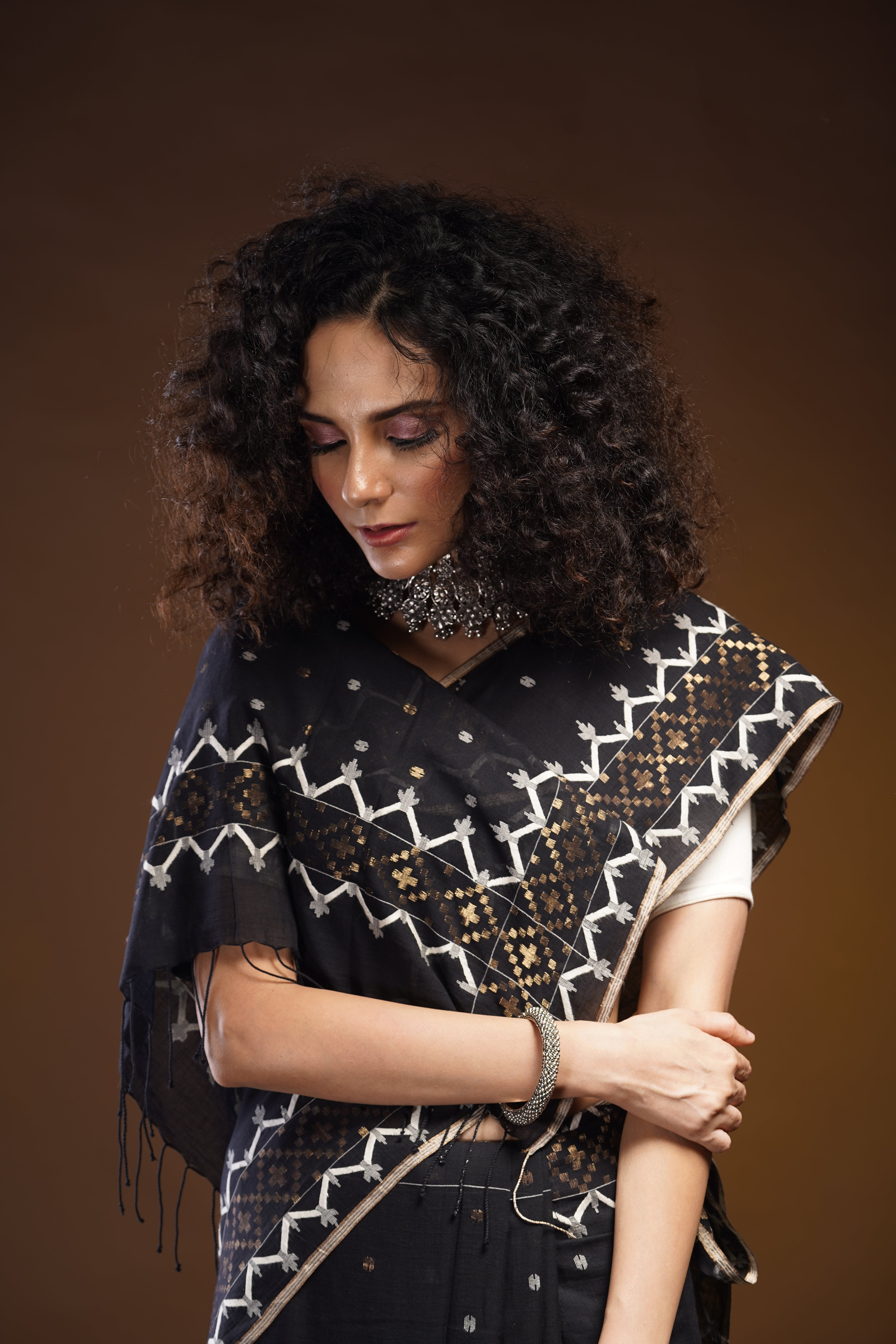 Handwoven Black Jamdani Saree