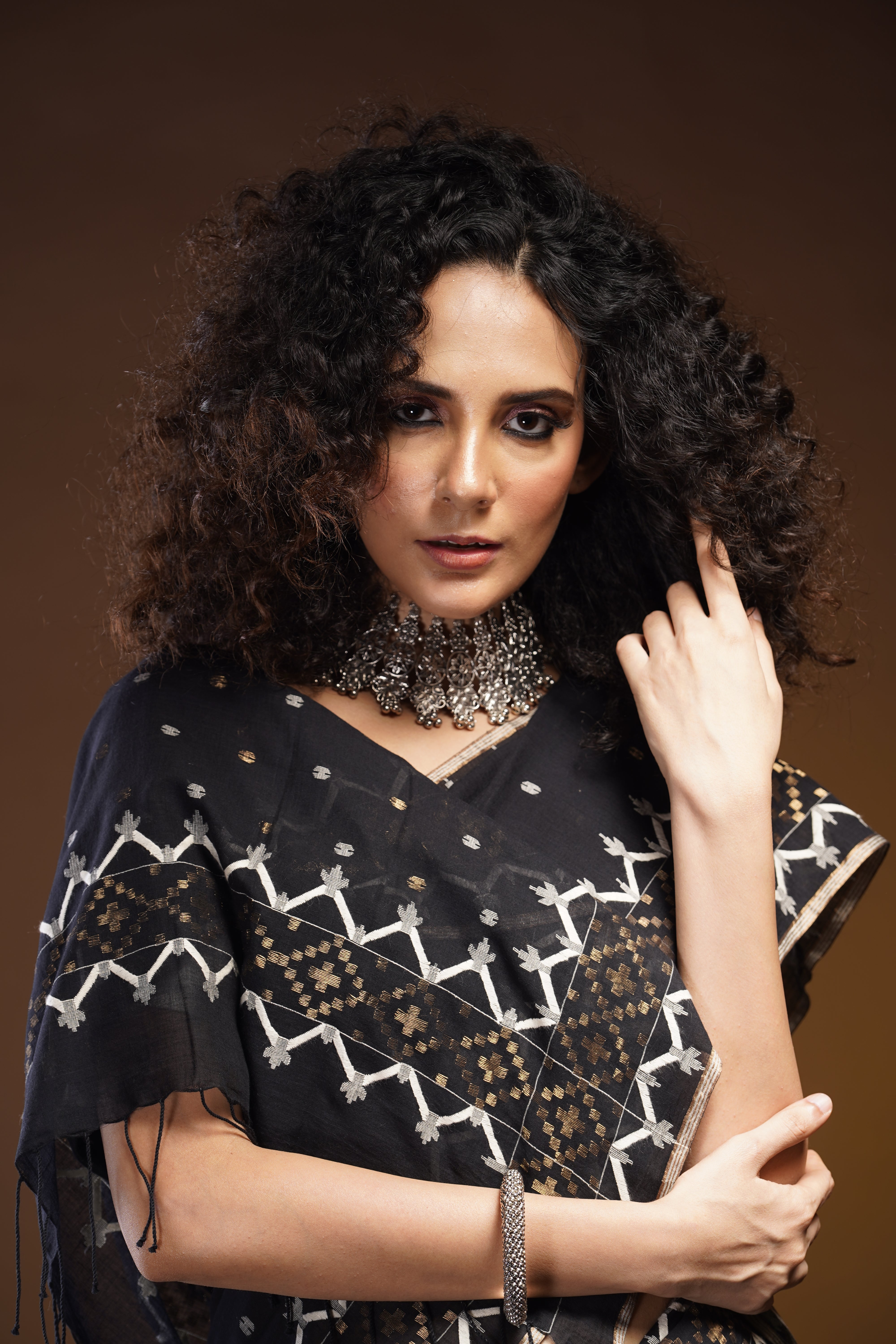 Handwoven Black Jamdani Saree