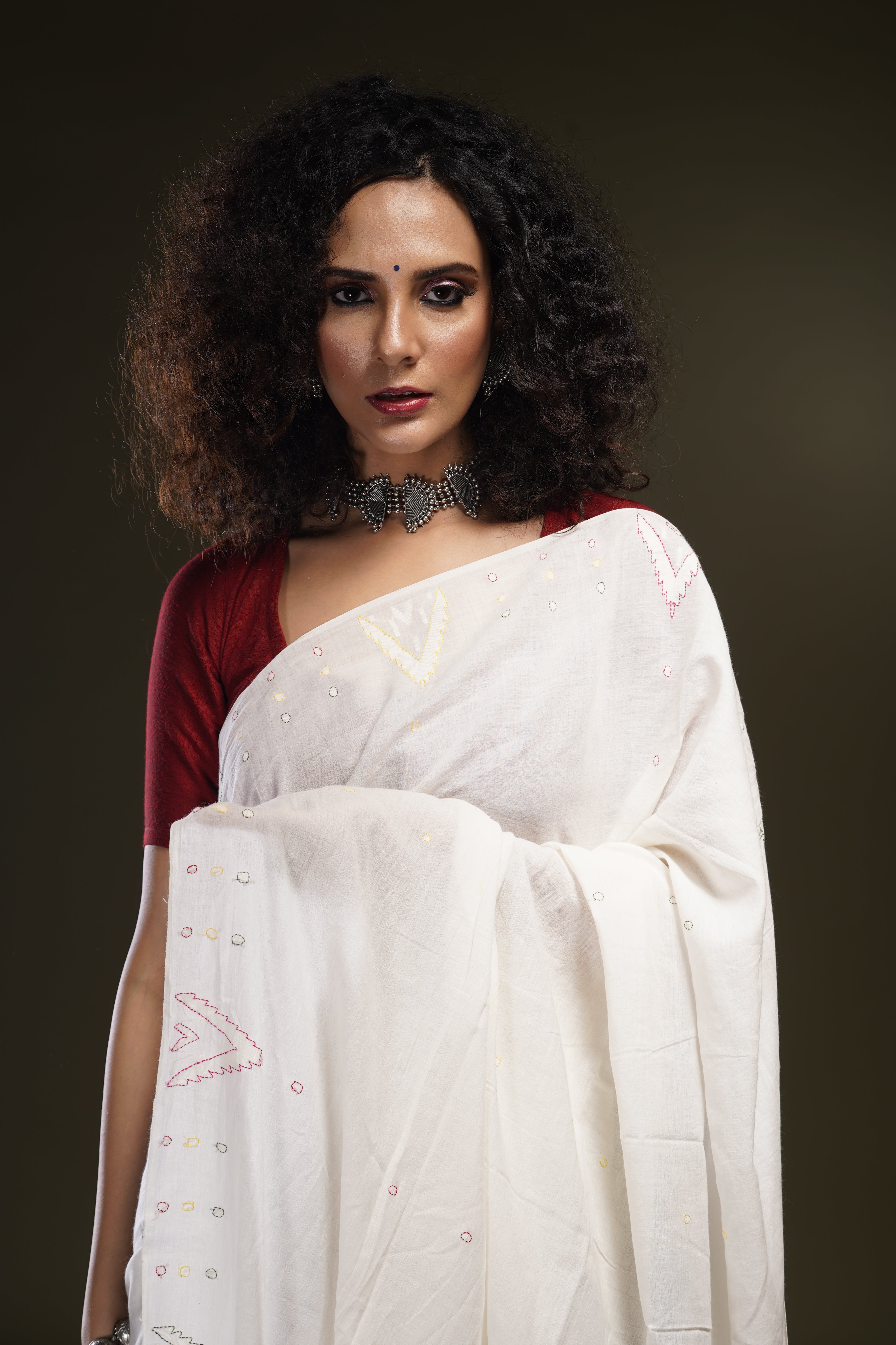 Handwoven White Khadi Jamdani Saree