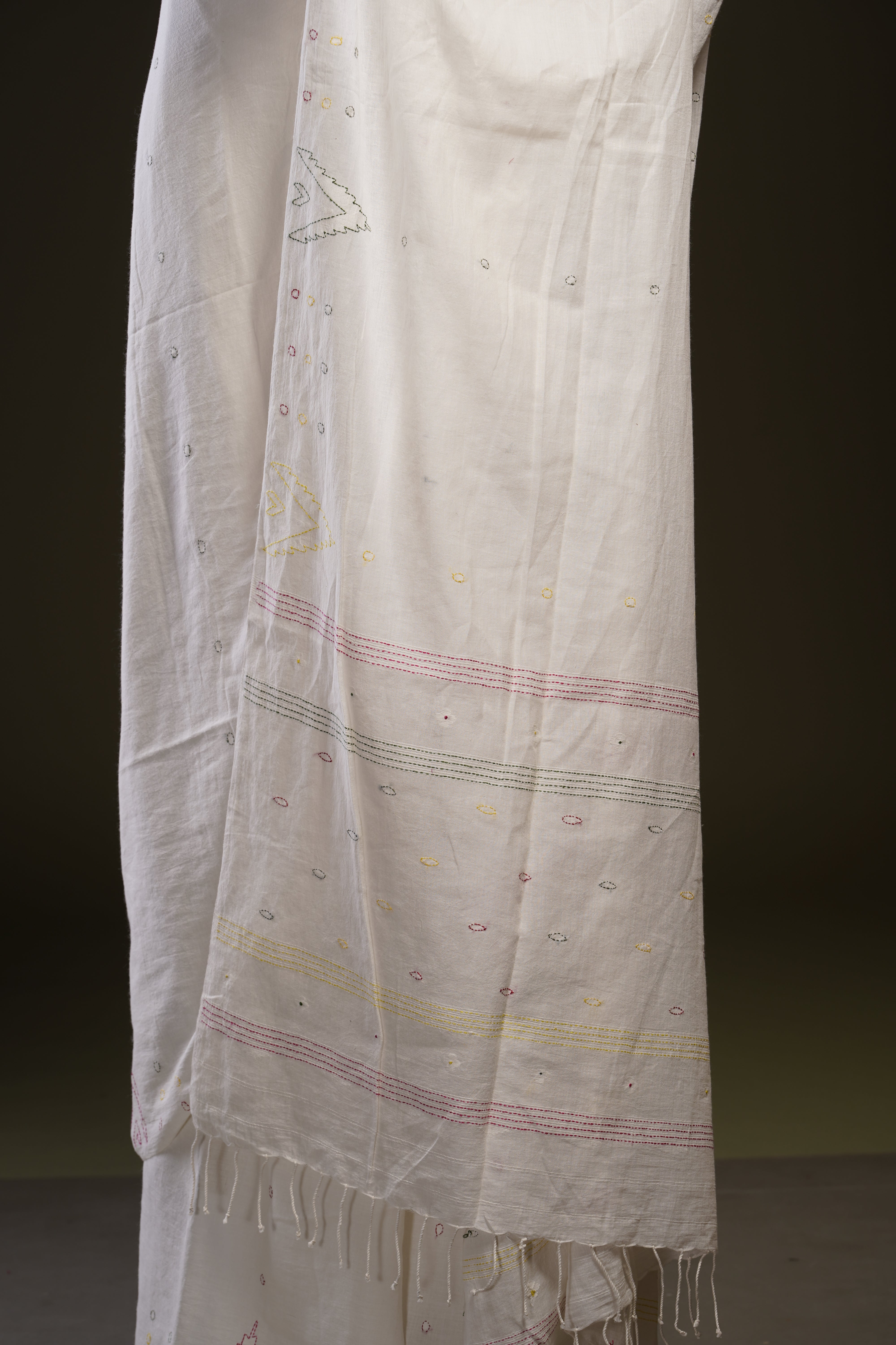 Handwoven White Jamdani Saree