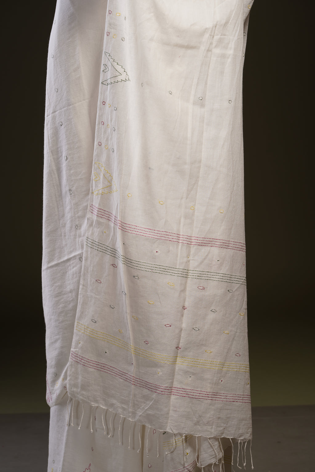 Handwoven White Jamdani Saree