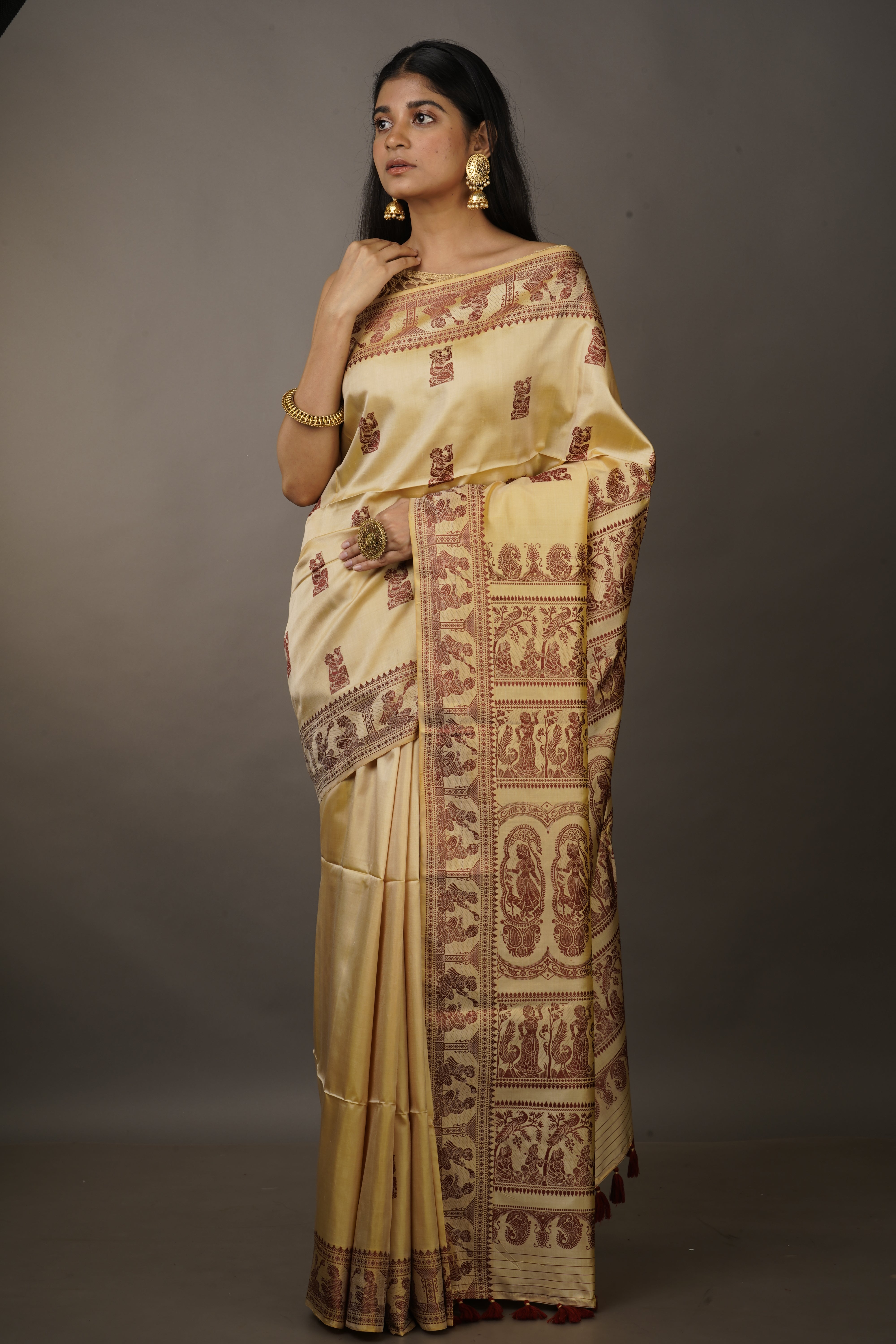 Handwoven Beige Baluchari Saree