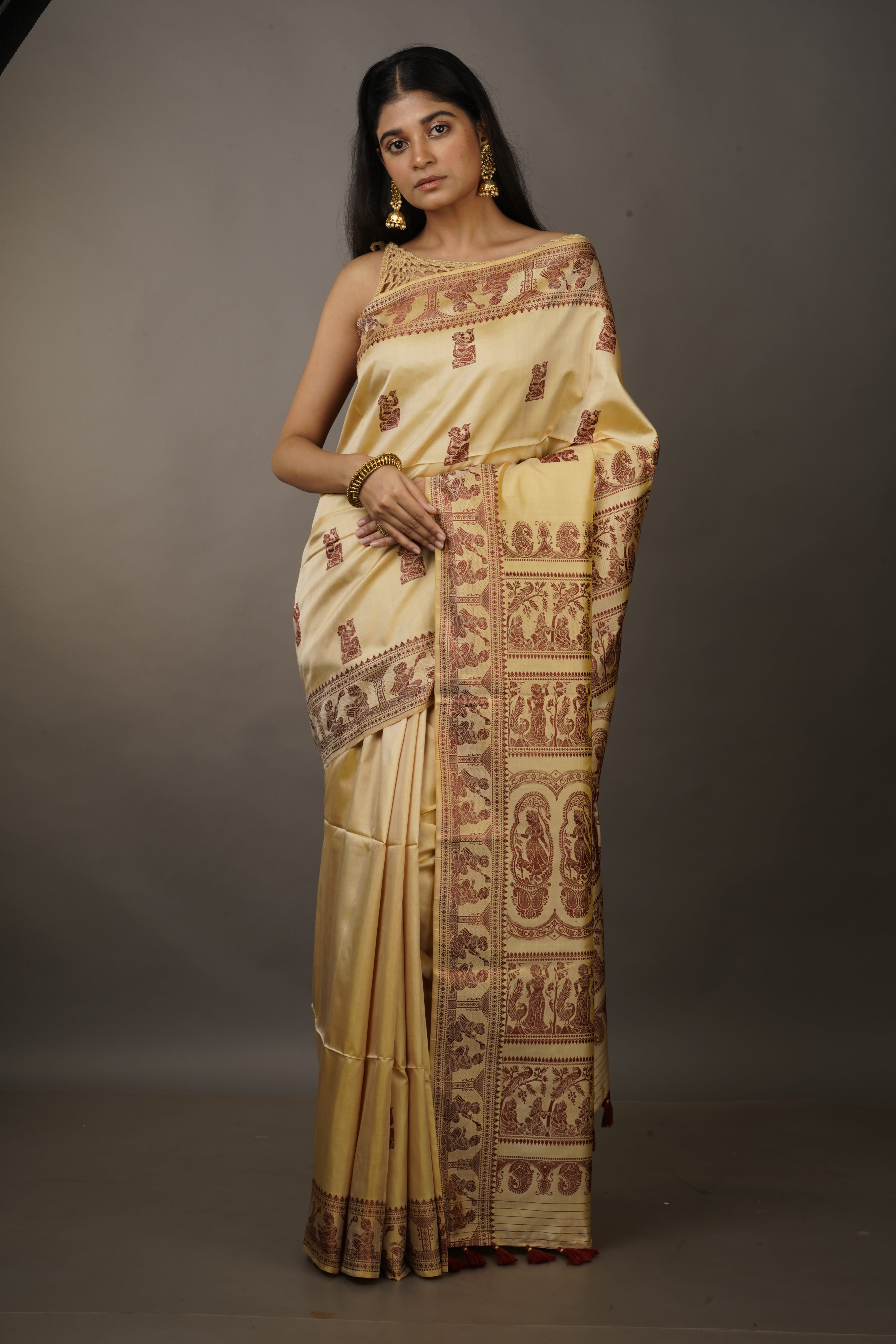 Handwoven Beige Baluchari Saree