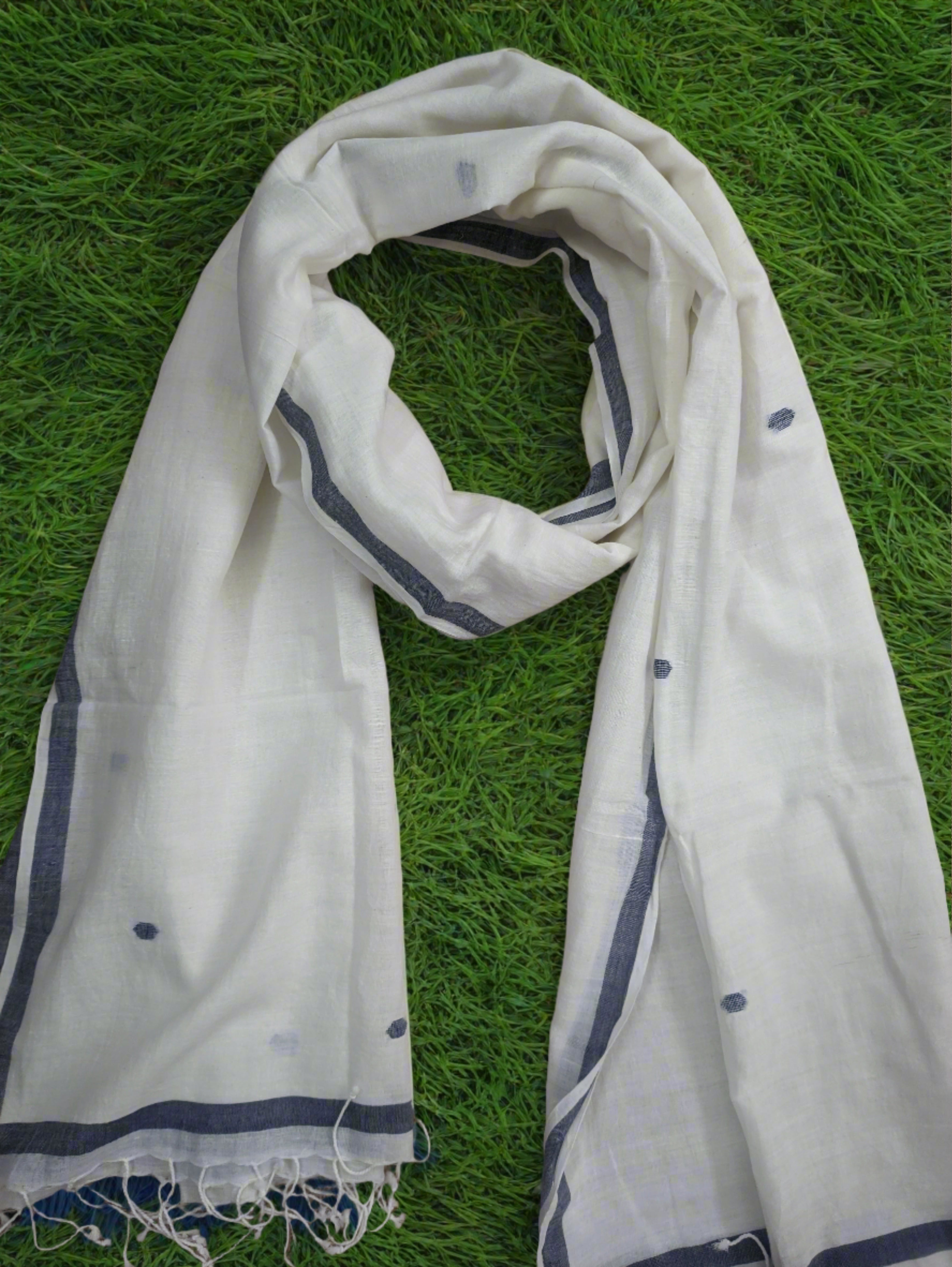 Handwoven off white jamdani scarf