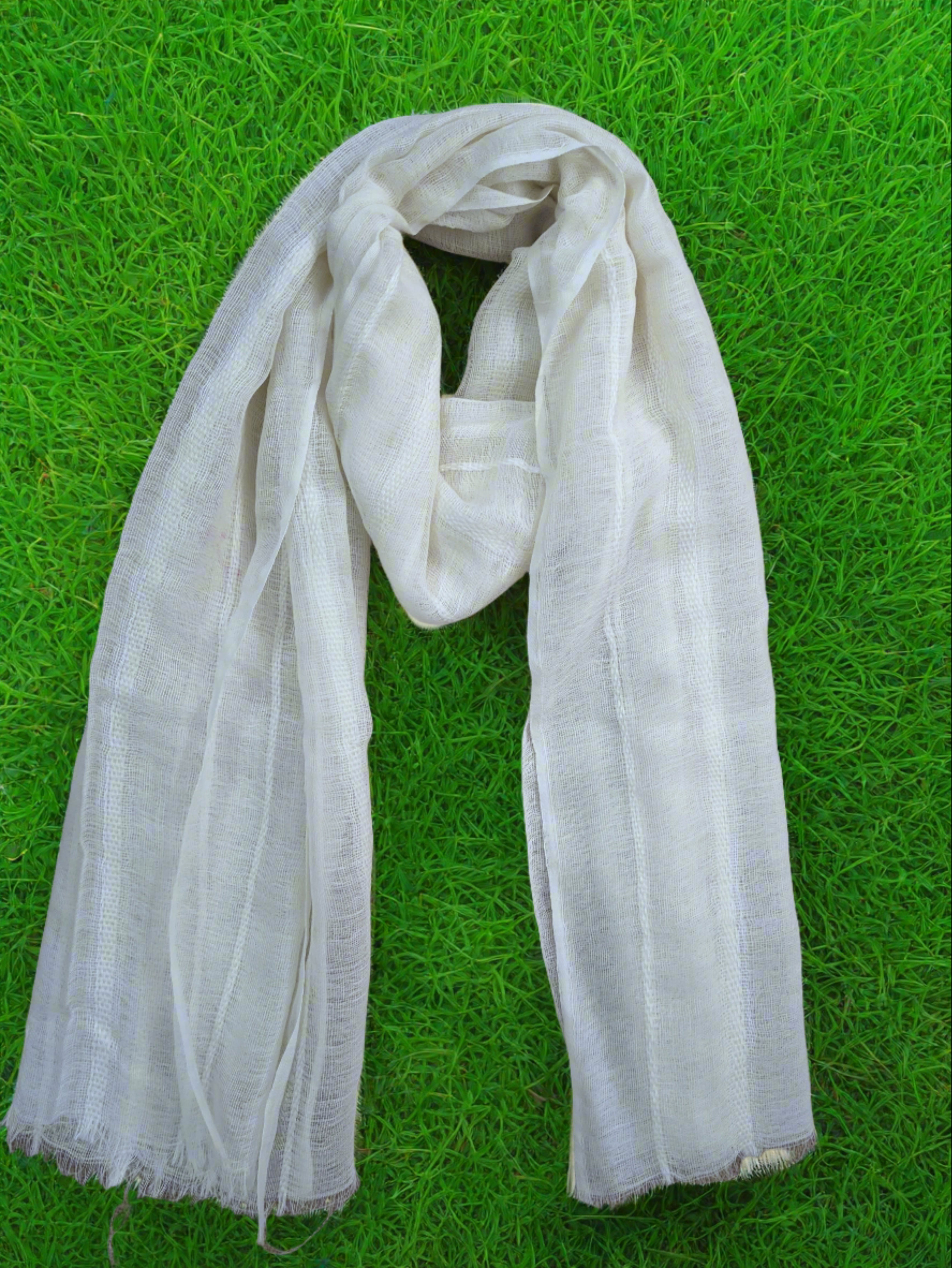 Handwoven beige cotton scarf