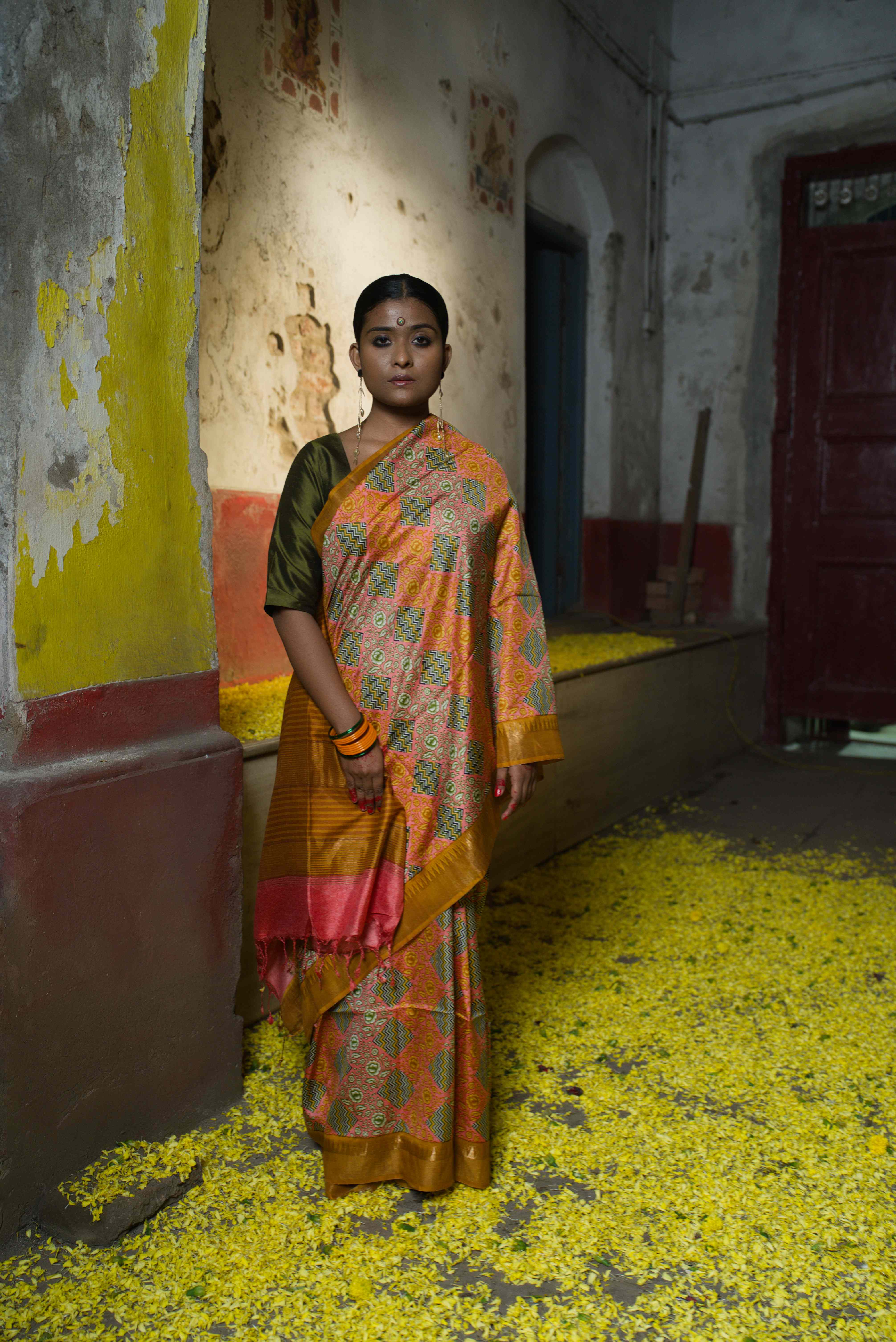 Handwoven Gold brown Printed Pure Silk Saree