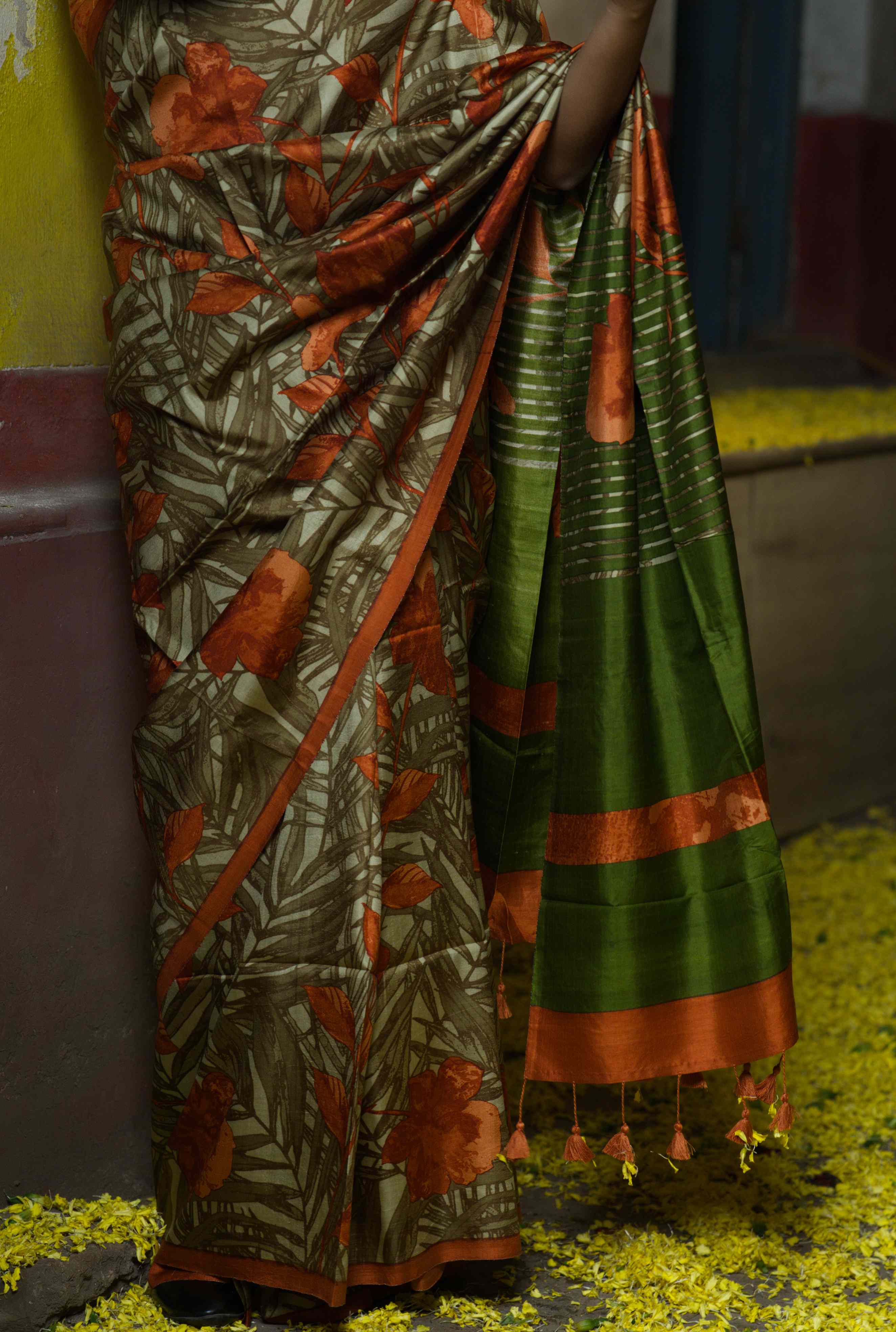 Handwoven multicolor floral Printed Pure Silk Saree